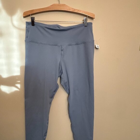 NWT Old Navy Active Women's High Rise Leggings Go-Dry XL Light Blue - Picture 3 of 13